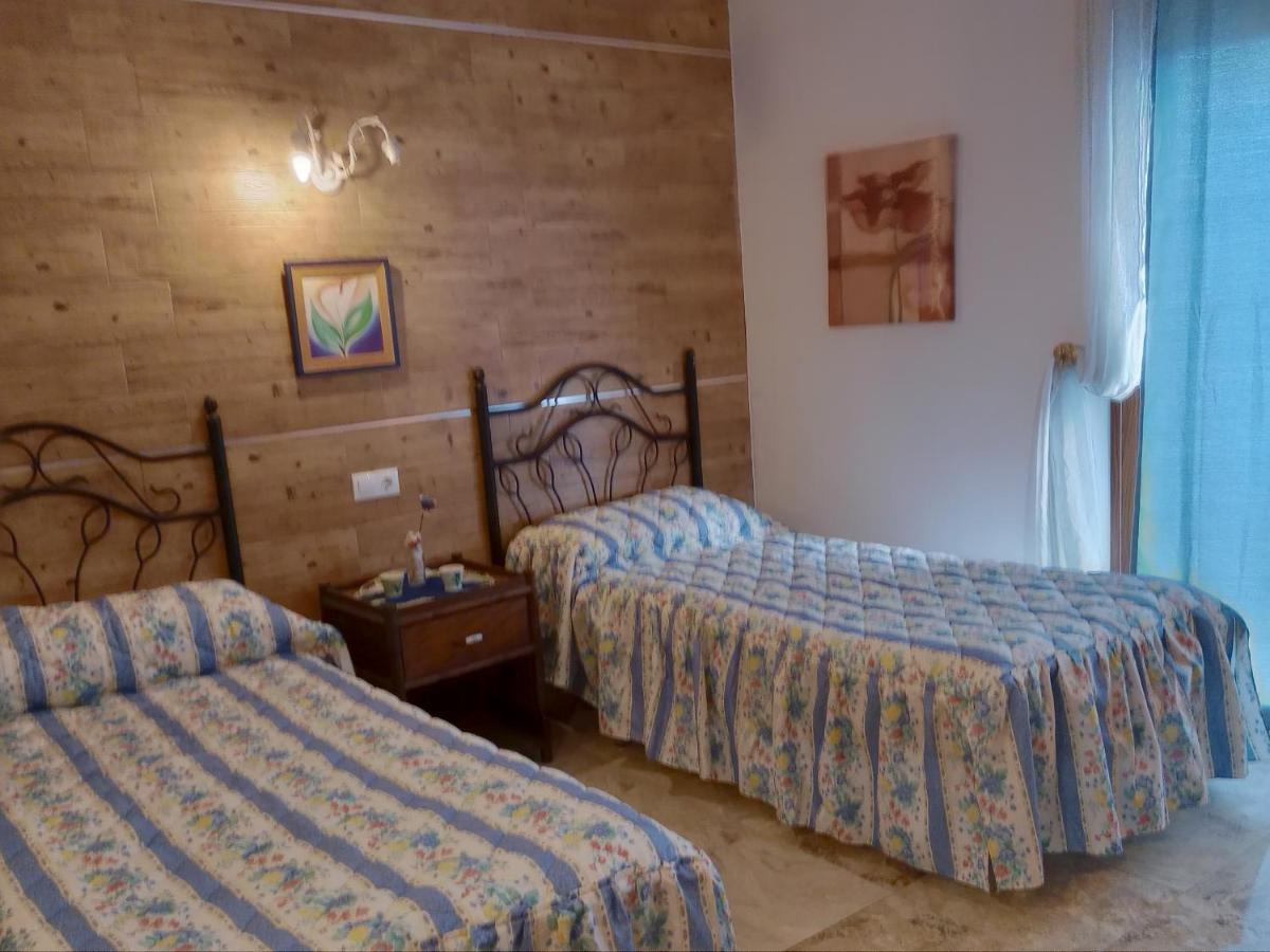 Cortijo Rural Molino El Tarahal Con Piscina Y Zonas Compartidas Luaran gambar