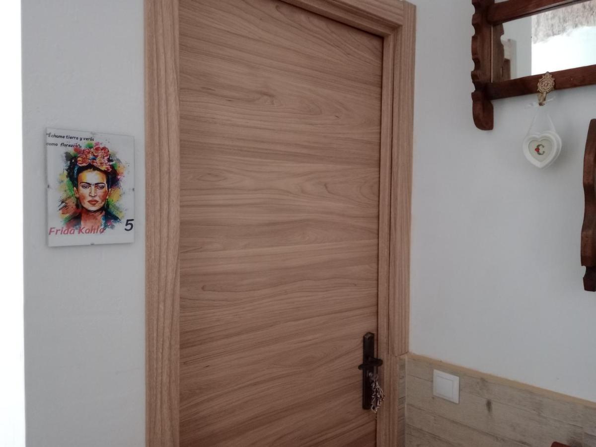 Cortijo Rural Molino El Tarahal Con Piscina Y Zonas Compartidas Luaran gambar