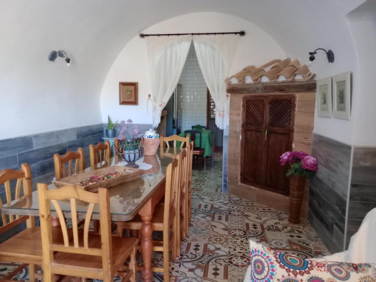 Cortijo Rural Molino El Tarahal Con Piscina Y Zonas Compartidas Luaran gambar